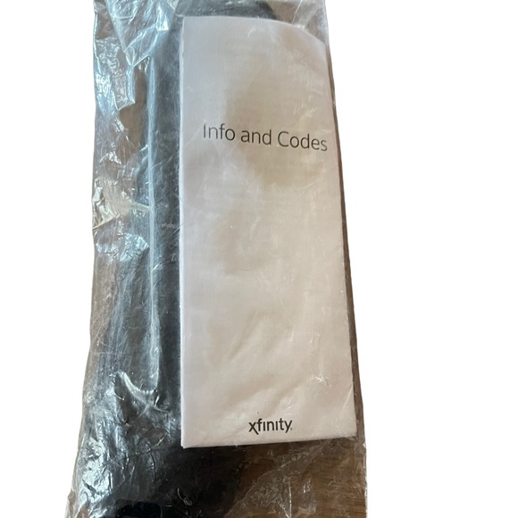 LOT OF 2 XFINITY XR2 V3-VA Comcast Cable TV Black Remote Control Battery Include - Picture 5 of 5